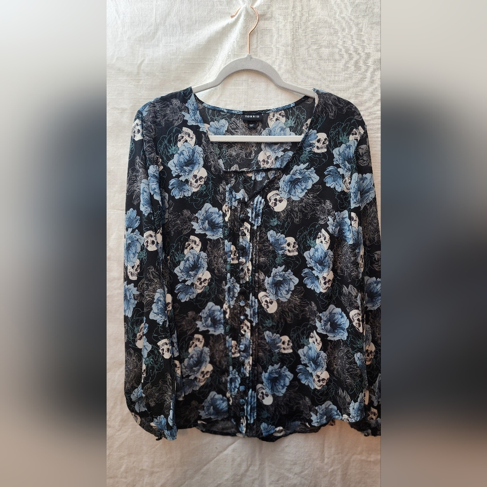 Georgette Pintuck Button-Front Blouse Blue skulls and roses